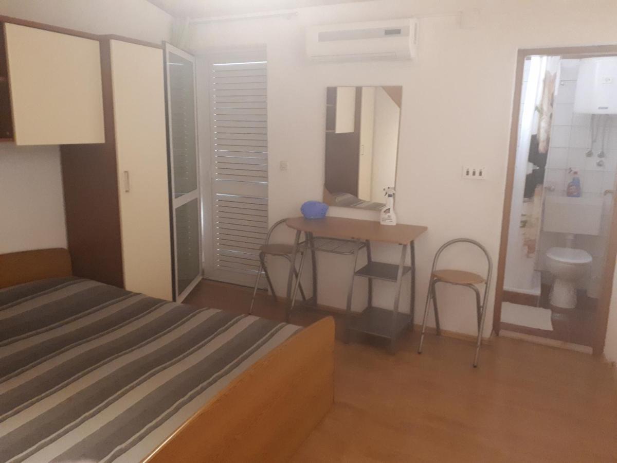 Apartmani Leko Mirjana Baška Voda Esterno foto
