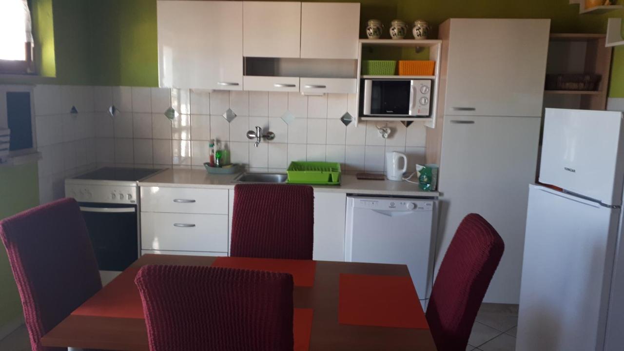 Apartmani Leko Mirjana Baška Voda Esterno foto