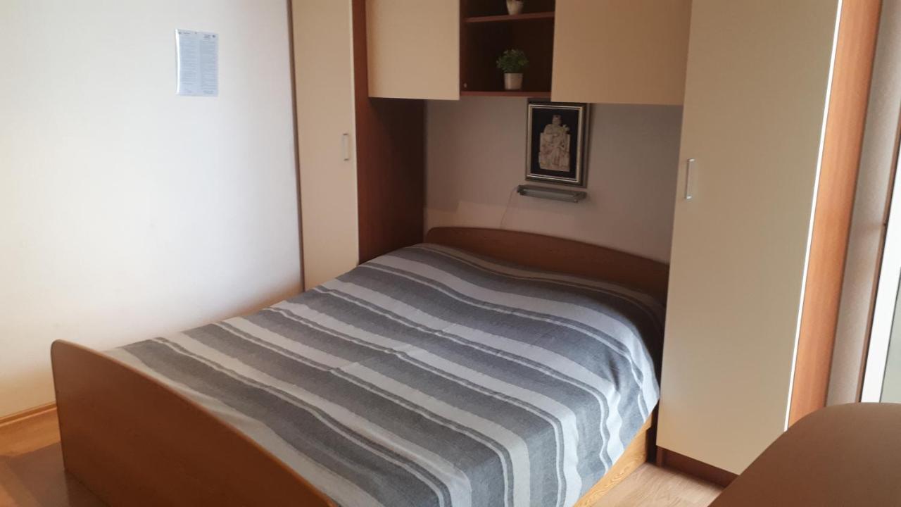 Apartmani Leko Mirjana Baška Voda Esterno foto