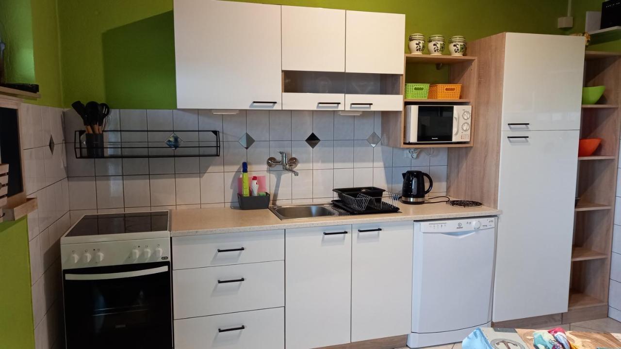 Apartmani Leko Mirjana Baška Voda Esterno foto