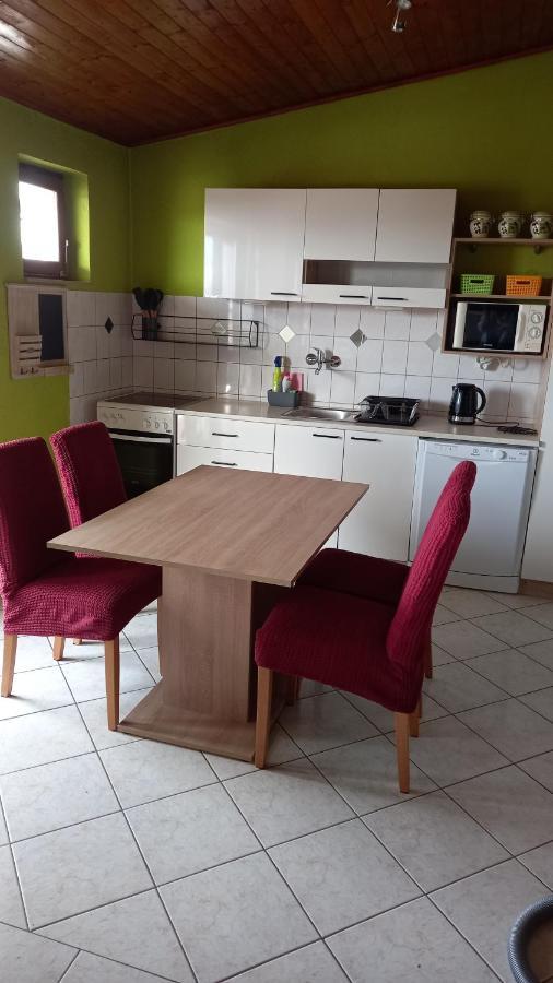 Apartmani Leko Mirjana Baška Voda Esterno foto