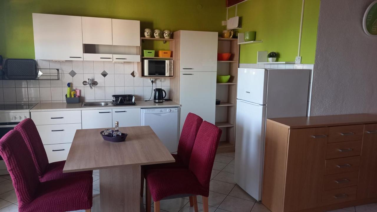 Apartmani Leko Mirjana Baška Voda Esterno foto